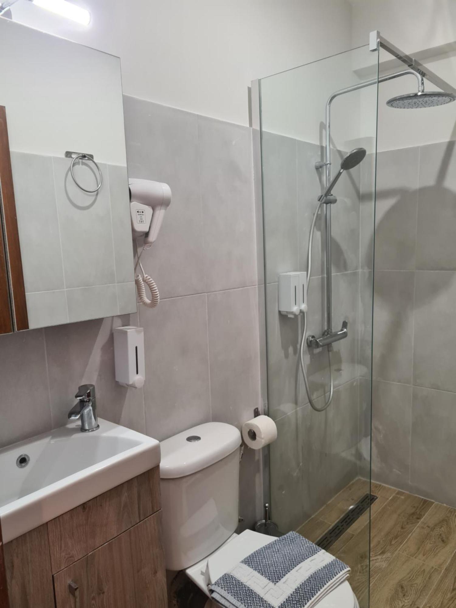 Este Luxury Apartments Kriopigi Extérieur photo